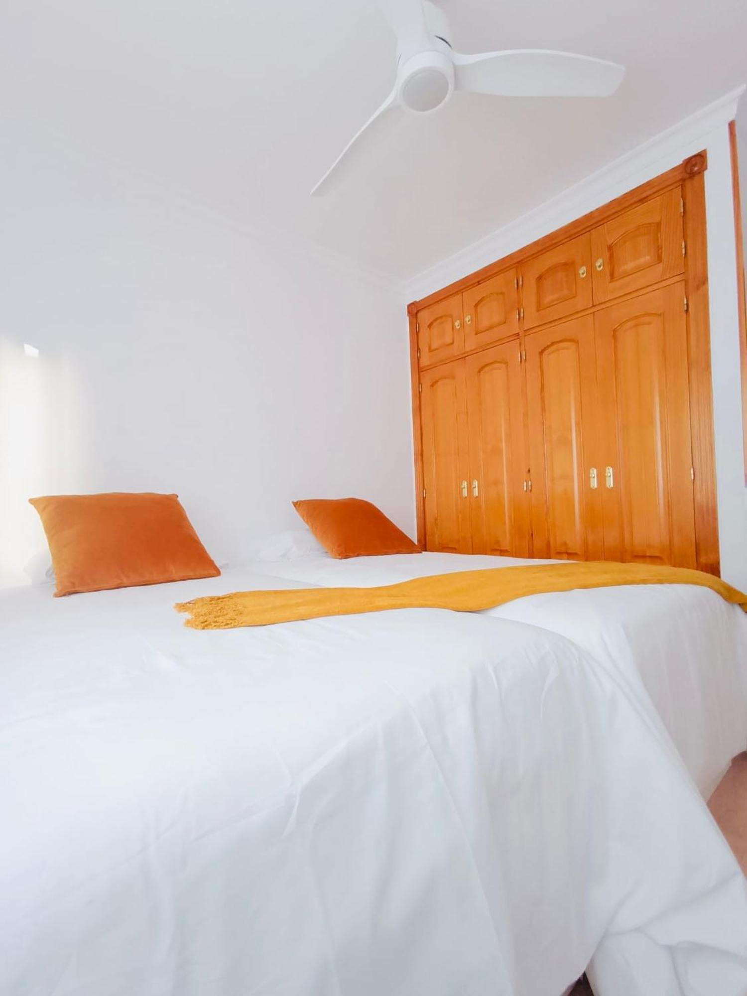 Lolaire Apartment Барбате Екстериор снимка